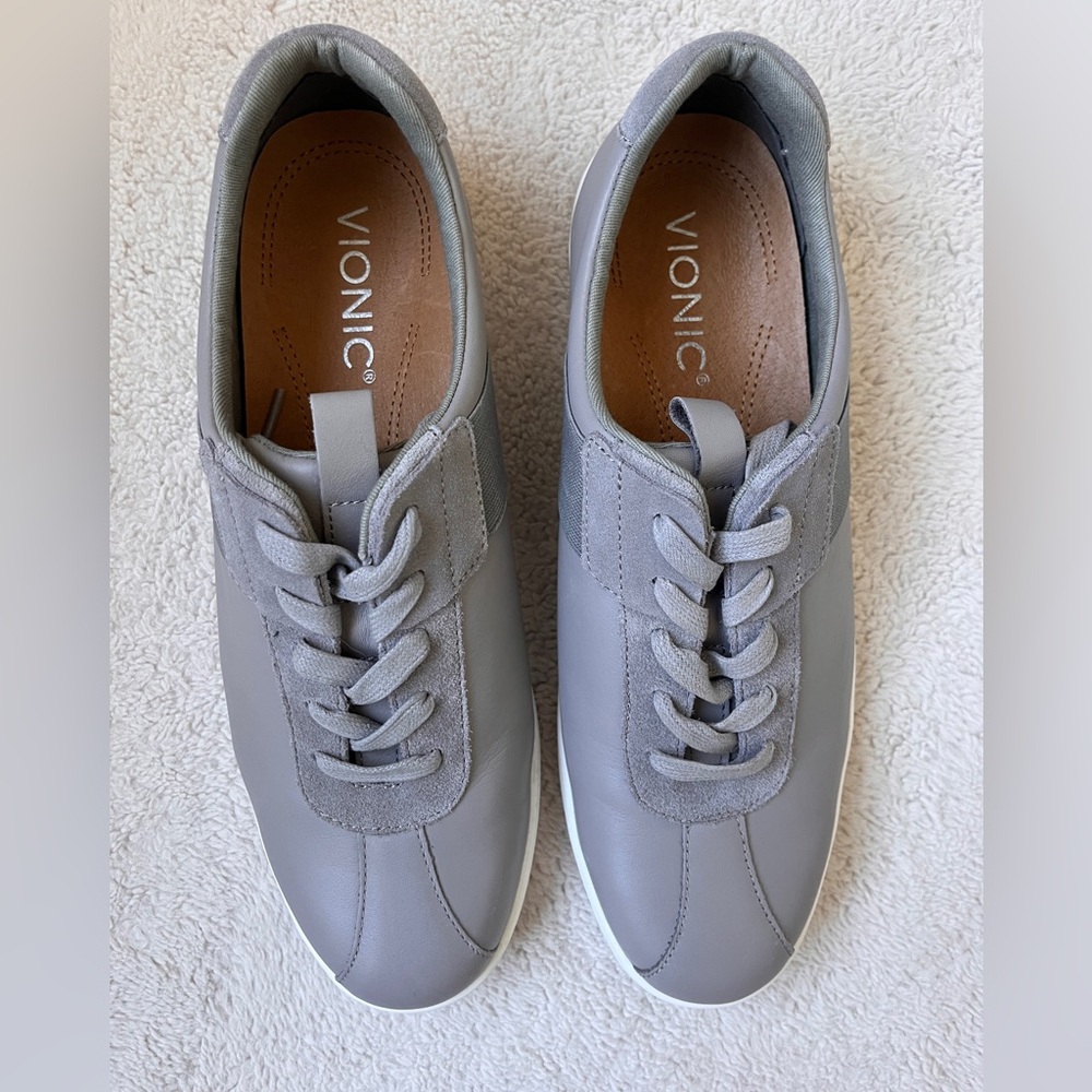 Vionic Light Gray Lono Casual Leather Sneakers Men Size 10 - Picture 2 of 8